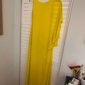 Elegant Yellow Women's Dress